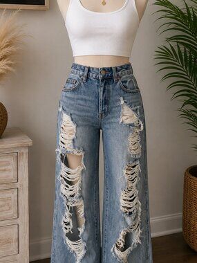 Distressed Wide Leg Blue Jeans